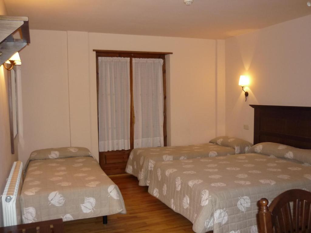 Hotel Rantiner Taull Phòng bức ảnh