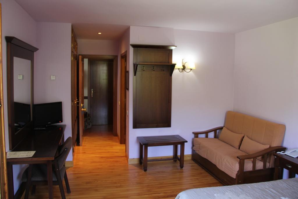 Hotel Rantiner Taull Ngoại thất bức ảnh