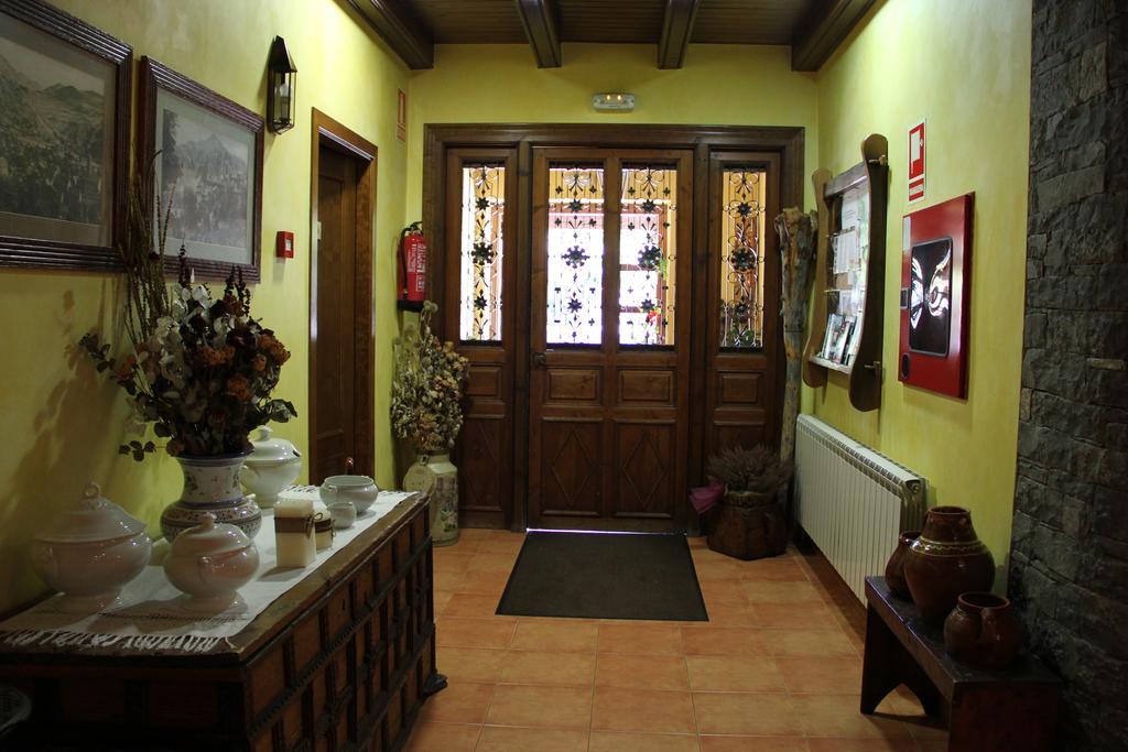 Hotel Rantiner Taull Ngoại thất bức ảnh