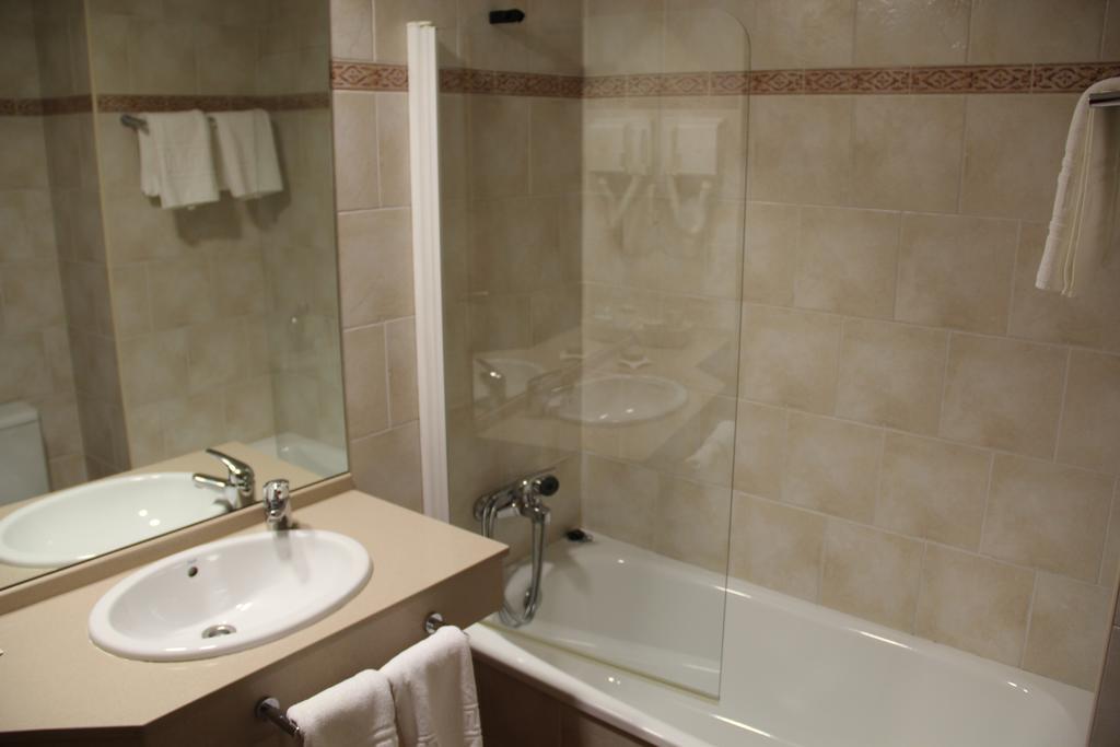 Hotel Rantiner Taull Ngoại thất bức ảnh